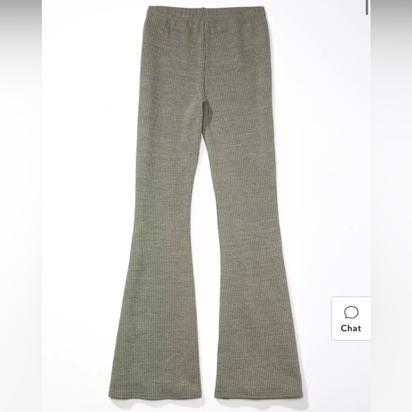 AMERICAN Eagle Super High-Waisted Sweater Flare Pant - Picture 4 of 4